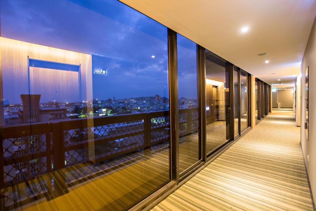 Kaishen Starlight Hotel T'ai-tung Kültér fotó